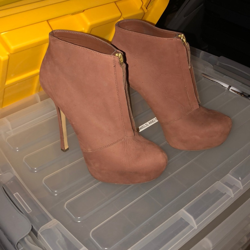 7M Tan Nubuck leather booties